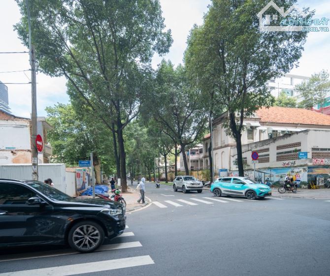 BÁN NHÀ GÓC 2 MẶT TIỀN – CHU MẠNH TRINH & NGUYỄN DU, QUẬN 1 30m x 16m giá 490 tỷ - 1
