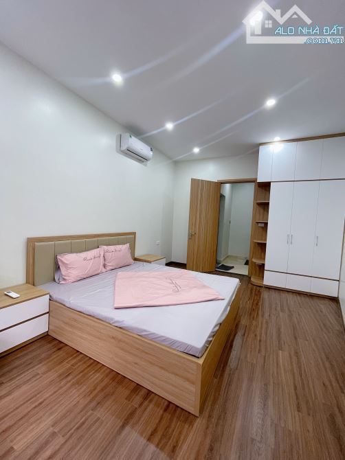 Trịnh Đình Cửu, nhà dân xây,lô góc, ô tô đỗ gần giá chỉ hơn 5tỷ - 1