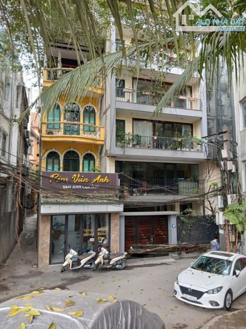 Lô góc Xuân Diệu cực đẹp 96m2, 4 tầng, mặt tiền 4.6m, 34 tỷ, 3 ô tô tránh, ngõ thông - 1