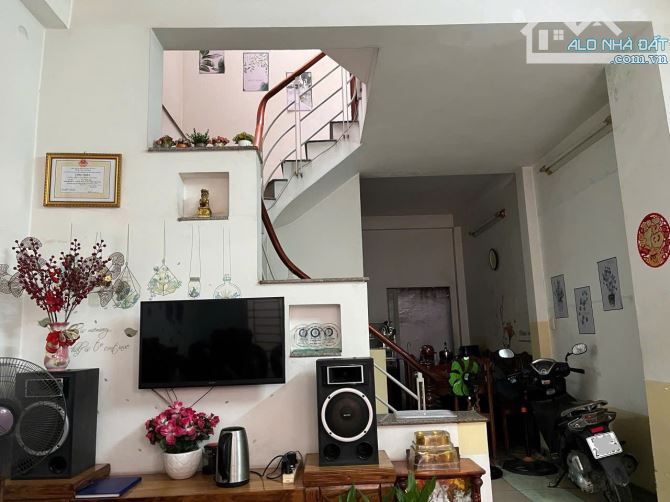 NHÀ 3 TẦNG TÂN KỲ TÂN QUÝ, TÂN PHÚ- HẺM XE HƠI THÔNG - 57M2 (4.3x13)- SỔ ĐẸP. CHỈ HƠN 5 TỶ - 1