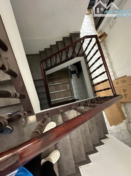 Nhà MT Cộng Hòa, sát Etown, 4 tầng, 4x32m, 128m2, P13, 27 tỷ TL - 1