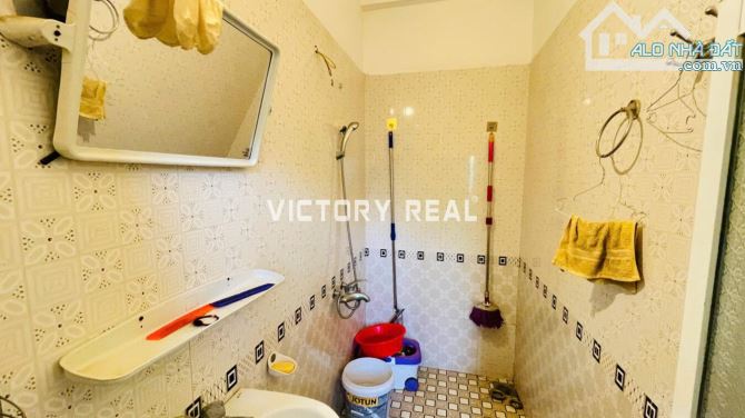 Cần bán nhà cấp 4 100m2, ngang 4, dài 25 mét Hẻm xe hơi đường Hồ Xuân Hương, P.09, Đà Lạt - 1