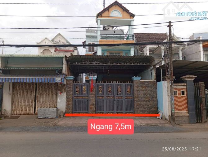 MẶT TIỀN ĐƯỜNG NGUYỄN XIỂN - LONG BÌNH - QUẬN 9 - BIỆT THỰ 3 TẦNG - 200M2 - 1