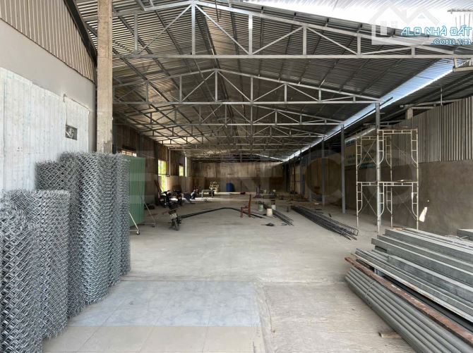 Cho thuê kho xưởng 700m² có điện 3 pha, mặt tiền đường Quốc Lộ 91 gần khu công nghiệp - 1