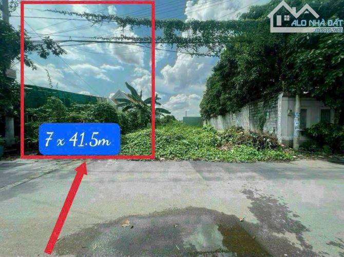 Bán lô đất 266m2 hẻm 140 đường Vườn Lài phường An Phú Đông giá 60tr/m2 - 1