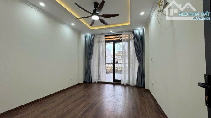 BÁN NHÀ 4 TẦNG, 71M² NGÕ THÔNG NGUYỄN VĂN CỪ – Ô TÔ ĐỖ CỬA – GẦN ÁI MỘ, HỒNG TIẾN, BỒ ĐỀ – - 1