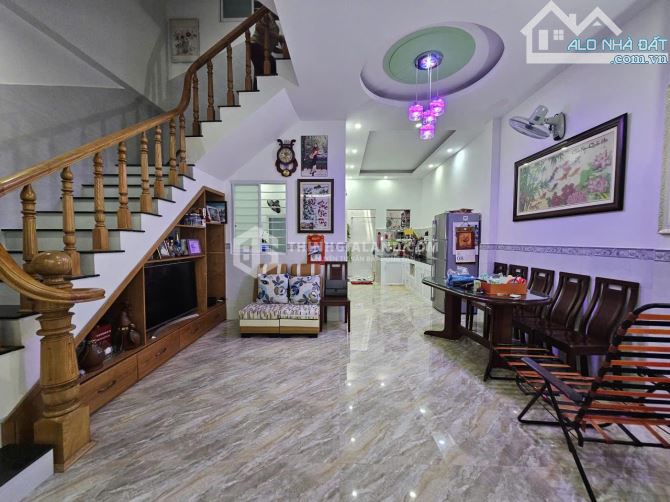 BÁN NHÀ 1 TRỆT 1 LẦU MẶT TIỀN VÀO GẦN HẺM Ô TÔ 4m ĐƯỜNG BÌNH GIÃ [ 5.3 x 11.2 ] 60m2 - 1