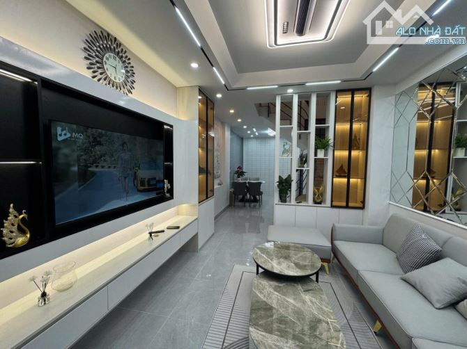 Bán nhà phố Hạ Đình, 5 tầng mới, full nội thất cao cấp, ngõ thông, 3 gác tránh giá 7.5tỷ - 1