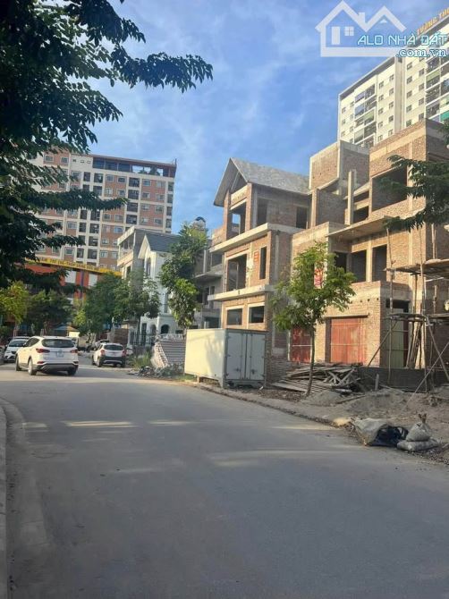 Vợ chồng em rơi vào cảnh khó khăn. bị lừa hết sạch tiền cần bán gấp lô đất để trả nợ - 1