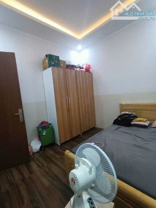 Bán nhà mặt tiền 4 tầng Q9 - Chỉ 6.9 tỷ - Nhà cực đẹp và sang - Giá trị xây dựng 3 tỷ. - 1