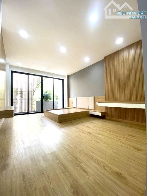 SIÊU PHẨM SÁT ỦY BAN QUẬN BÌNH TÂN NGAY TÊN LỬA- NHÀ 3 TẦNG FULL NỘI THẤT-  DT 82M - XE TẢ - 1