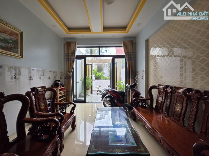 NHÀ Q2: MẶT TIỀN ĐƯỜNG NHỰA 7M - 4 TẦNG - 80M² - CHỈ 8,3 TỶ - 1