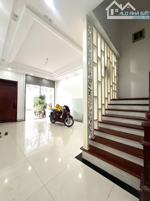CHÍNH CHỦ BÁN NHÀ TRUNG VĂN PHÙNG KHOANG, LÔ GÓC 2 MẶT THOÁNG Ô TÔ ĐỖ NGÀY ĐÊM - 1