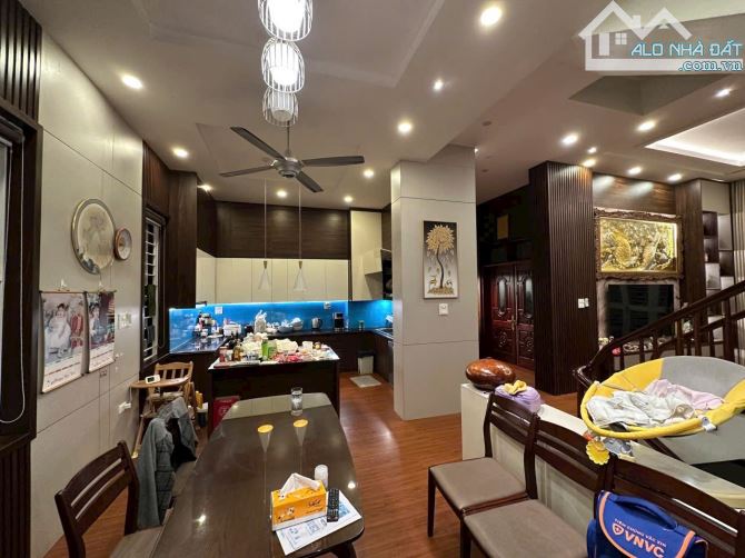 BÁN GẤP! Nhà 6 tầng thang máy Khu Ngoại Giao Đoàn, 56m2, view đẹp, gần Hồ Tây - 1