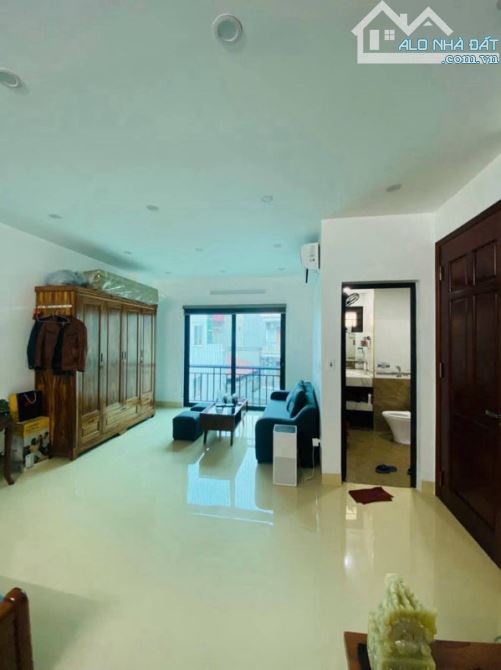 SIÊU PHẨM TT CẦU GIẤY - 6 TẦNG - THANG MÁY - NGÕ THÔNG - KINH DOANH - 55m, 15,9 TỶ - 1