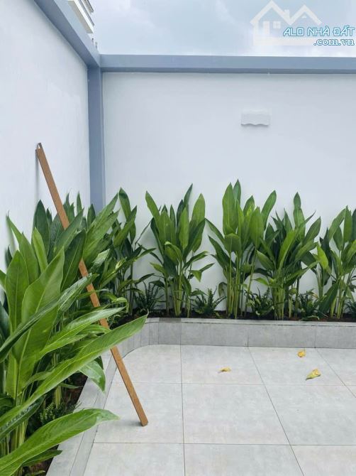 Nhà khu phân lô cao tầng -Xe hơi Đậu cửa - 6.5m x 16m - 4 tầng - An Phú Đông - Giá 7.5 tỷ - 12