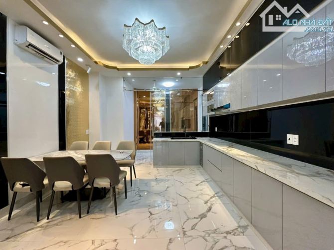 Bán nhà hẻm 7m 1979 Huỳnh Tấn Phát, Nhà Bè, DT 4 x18m, 3 lầu, St. Giá 9,8 tỷ - 12