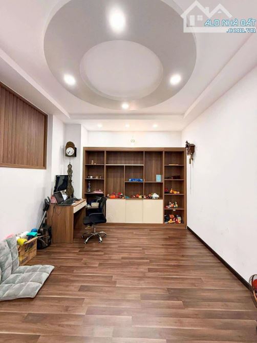 Biệt thự đường Tân Kỳ Tân Quý, 330m2 ( 11 x 35 ) 4 TẦNG 5 PN, chỉ 60tr/ M2 - 12