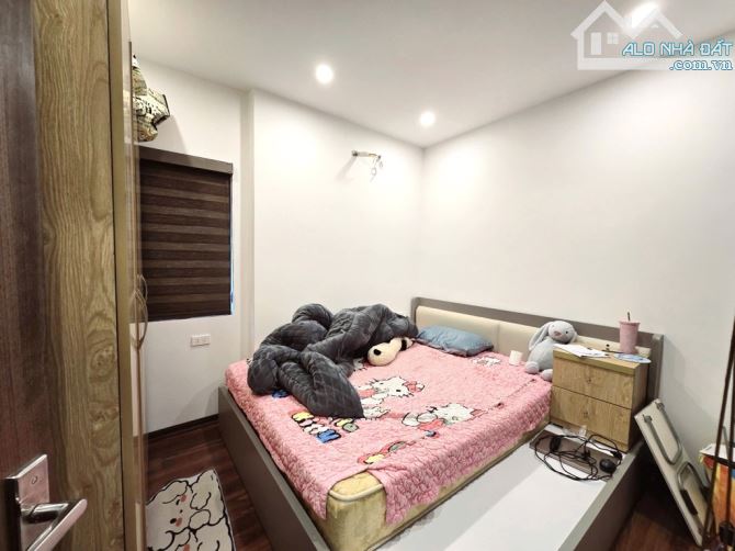 Bán nhà 6 tầng, thang máy, ô tô vào nhà tại Long Biên - 45m2/ 14.4 tỷ, gần Trường Quốc tế - 14