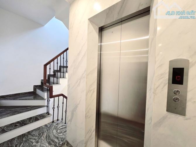 Bán nhà 6 tầng, thang máy, ô tô vào nhà tại Long Biên - 45m2/ 14.4 tỷ, gần Trường Quốc tế - 16