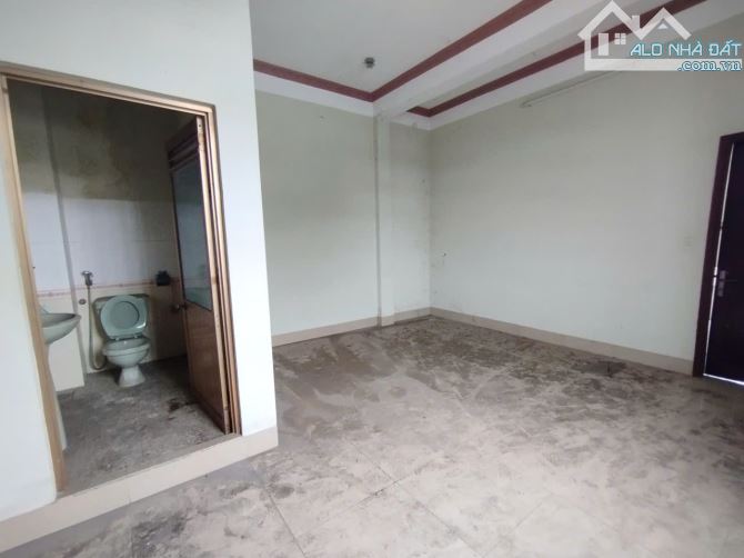 Cho thuê nguyên căn nhà mặt tiền đường Nguyễn Ái Quốc, Quốc lộ 1K - 16