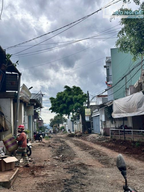 BÁN ĐẤT MẶT TIỀN HẺM 142 YMOAN - HÀ HUY GIÁP - PHƯỜNG TÂN LỢI !!! - 2
