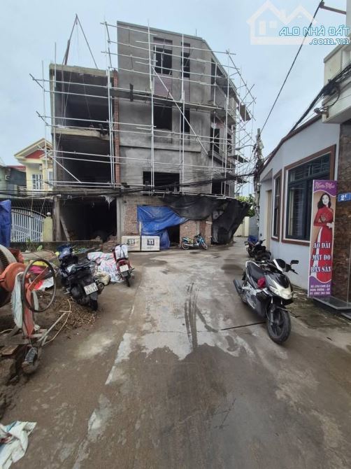 Bán 81m2 đất ngõ 6m, tuyến 2 Cam Lộ, trung tâm phường Hùng Vương, Hồng Bàng giá 2,9x tỷ - 2