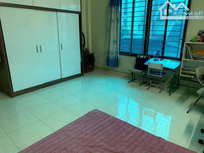 Nhỉnh 5 tỷ có nhà tổ 4 Đa Sỹ 4 tầng đủ công năng, chốt trong ngày. - 2