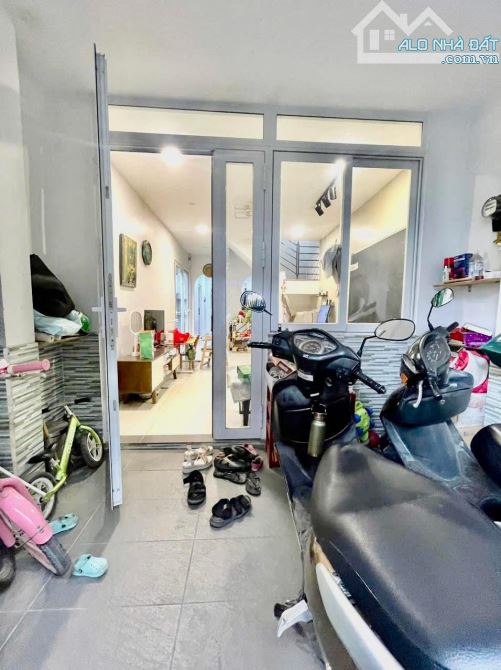 BÁN NHÀ TRẦN VĂN ƠN 60M2 2 TẦNG CHỈ 5.1 TỶ - 2