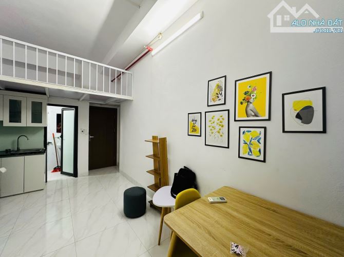 Siêu phẩm CHDV Vũ Tông Phan. 102m2 7 tầng 24 phòng 110 triệu tháng 8% - 2