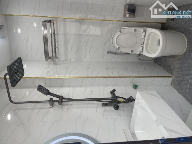 THẠCH BÀN - LÔ GÓC, DÂN XÂY, GARA Ô TÔ - 10M ra Ô Tô Tránh - 2