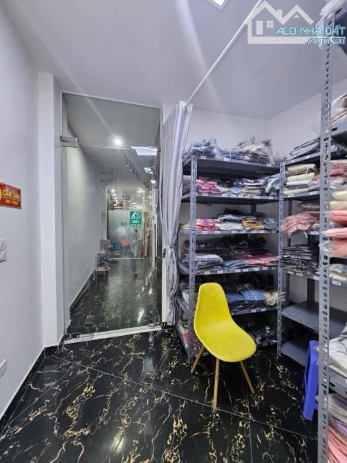 Cần bán Nhà Mặt phố Pháo Đài Láng Đống Đa 75m2 7 tầng mặt tiền 5.8m - 2