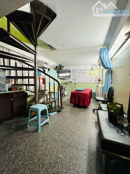 Chọn đúng nhà, gác đi nỗi âu lo.Chỉ 5.x tỷ, nhà 5 tầng, mt 3.1m, ngõ nông 2m Hoàng Liệt. - 2