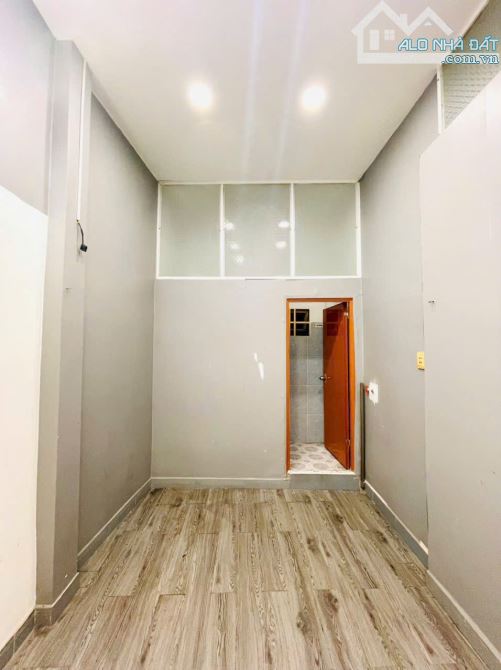 Nhà Hẻm Lò Gốm - 4 x 7M - 3,1 Tỷ - Khu dân cư an ninh - 2