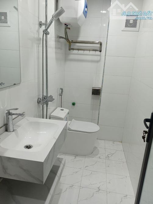 Bán nhà Định Công Hạ - ô tô đỗ gần . Gần đường 2.5 tương lai phát triển - 2
