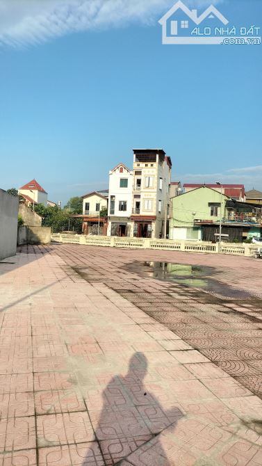 Cần Bán Gấp-266m Mặt Hồ Điều Hoà_Kiêu Kỵ Cạnh Trục 5B Vinocp- Trung Tâm Gần Phố Sầm Uất - 2