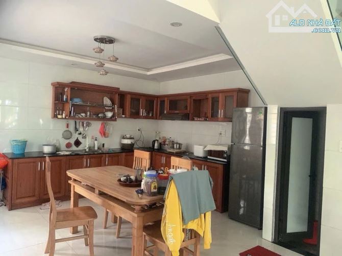 🔥 Cực Hiếm –Nhà 4 Tầng Sát Biển - Sơn Trà – 5PN – Nội Thất Cao Cấp – Ở/Cho Thuê Đều Đỉnh - 2