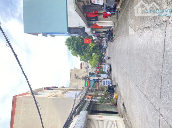 Kiêu Kỵ Trục Chính Đường Gom 5B- 61m MT6m - Ngõ Thông kinh doanh ô tô đỗ - 2