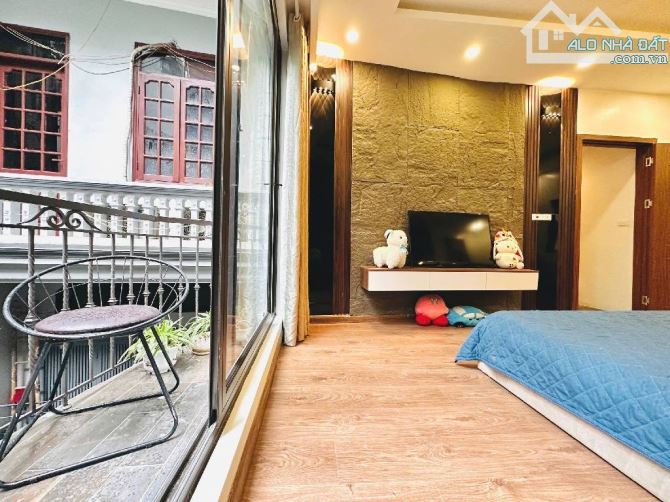 BÁN NHÀ PHỐ TRẦN KHÁT CHÂN- Q. HBT- NHÀ ĐẸP- GẦN PHỐ- FULL ĐỒ- Ở LUÔN 34m2- 4 tầng- 7.6 tỷ - 2