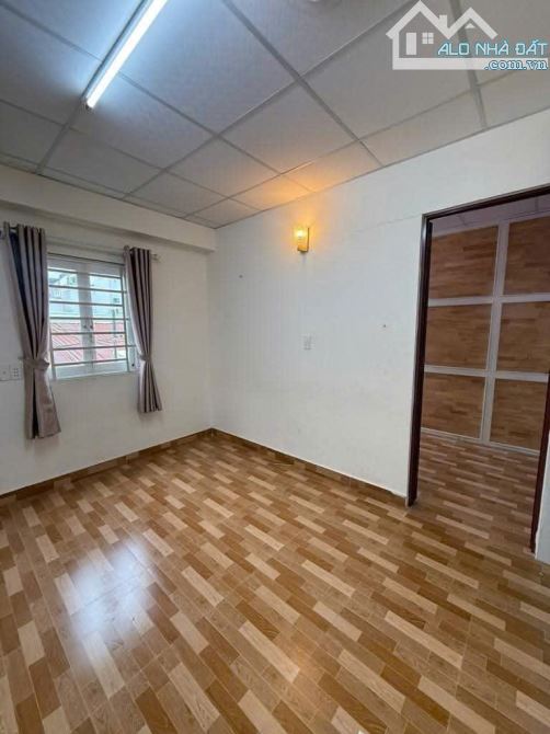 NHÀ NGỘP BÁN GẤP - GẦN CHỢ TÂN TRỤ - TÂN BÌNH - 37M2 - GIÁ CHỈ 3.8 TỶ TL - 2