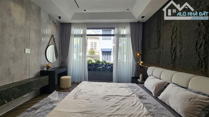 SIÊU PHẨM NHÀ PHỐ GÓC 2 MẶT TIỀN THOÁNG MÁT, 4x16m 3 tầng siêu đẹp. NHỈNH 6T - 2