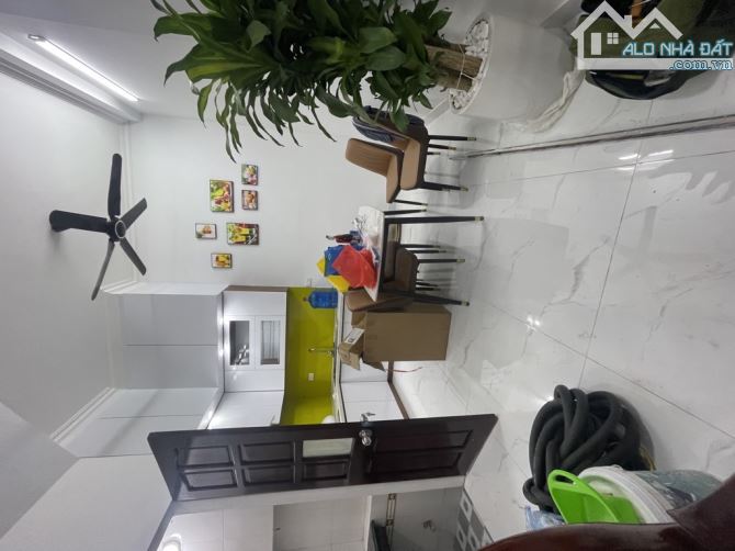 Nam Dư 38m 4 tầng 5 ngủ SĐCC 6.95 tỷ - 2