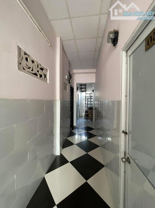 TOÀ 2,5 TẦNG CĂ.N HỘ 132M2 - 10 PHÒNG ÔNG ÍCH KHIÊM - 2