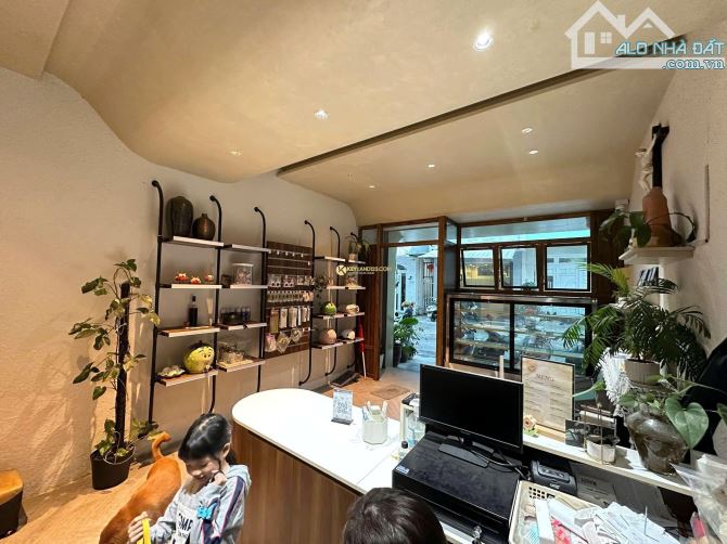 Nhà Phố - Mặt tiền KQH - 3 tầng - Sổ riêng - đường Hoàng Văn Thụ, Phường 4, Đà Lạt, đường - 2