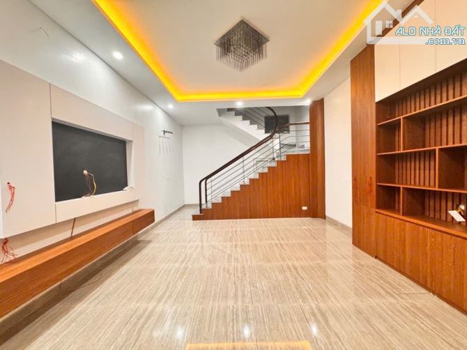 — Tổ ấm/ full nội thất/ giá tốt/ vị trí trung tâm/ sổ sẵn/ nhận nhà ở ngay - 2
