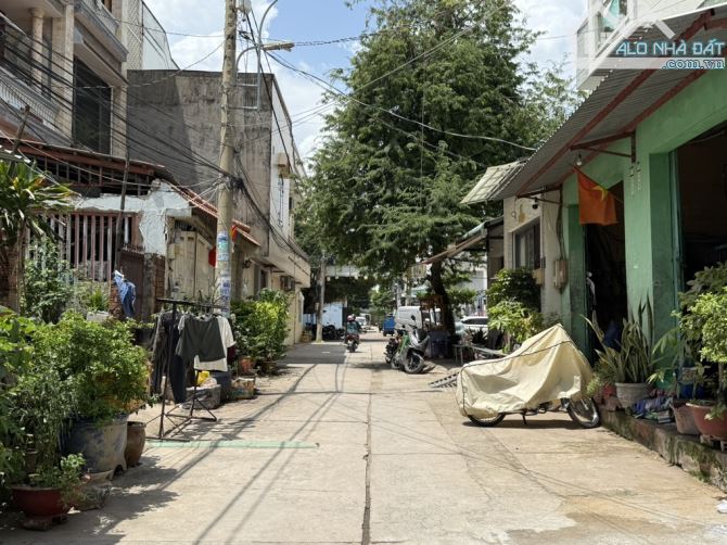 NHÀ 3 TẦNG HẺM 8M -AN LẠC BÌNH TÂN VÀO Ở NGAY CHỈ 5,4 TỈ - 2