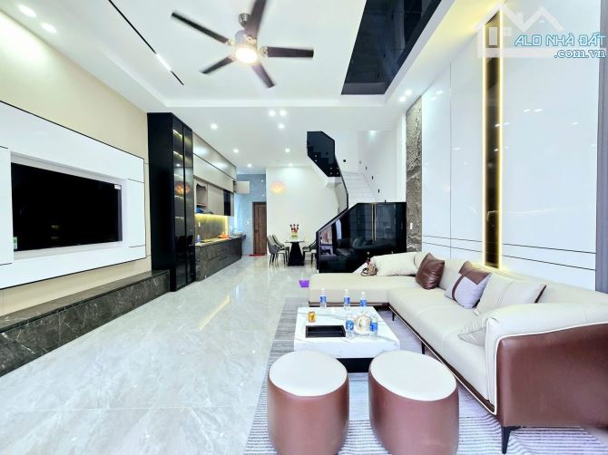 🆘🆘Bán Nhà 2 Tầng 2 Mê 2 Mặt Kiệt Trước Sau  Kiệt  610 Tôn Đản - 2