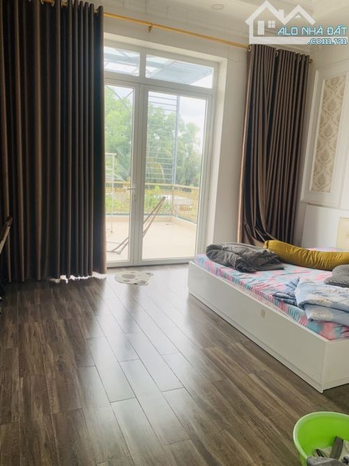 NHÀ MỚI ĐẸP - PHẠM THẾ HIỂN - QUẬN 8 - 100M2 - 4 TẦNG - HOÀN CÔNG CHUẨN - GIÁ 8.1 TỶ. - 2
