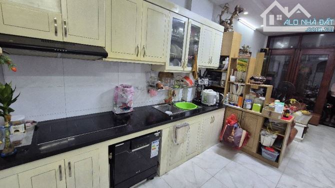 NHÀ ĐẸP 5 TẦNG DÂN XÂY - NGÕ NÔNG NGUYỄN VĂN CỪ - CÓ Ô CHỜ THANG MÁY - SỔ ĐỎ CHÍNH CHỦ! - 2
