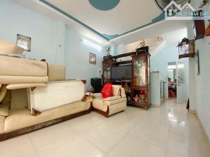 BÁN NHÀ 4 TẦNG GÒ VẤP - NGUYỄN THÁI SƠN - 42M2 - 4TẦNG - DÒNG TIỀN 15TR/THÁNG - CHỈ 5.X TỶ - 2